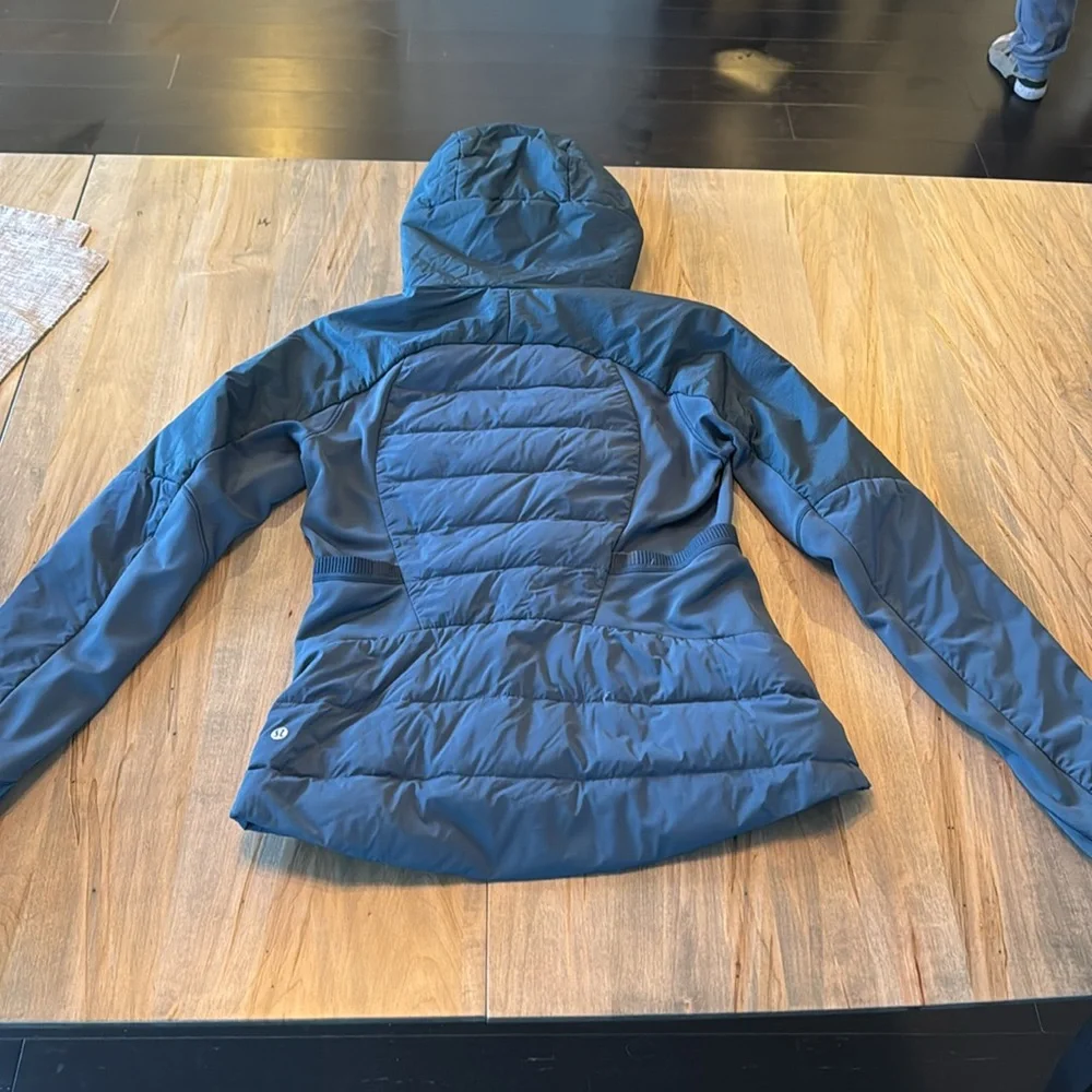 Lululemon Women’s Jacket - Picture 2 of 3